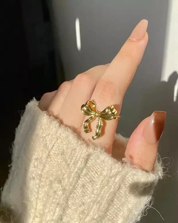 Golden Bow Ring – Elegant & Trendy (6)